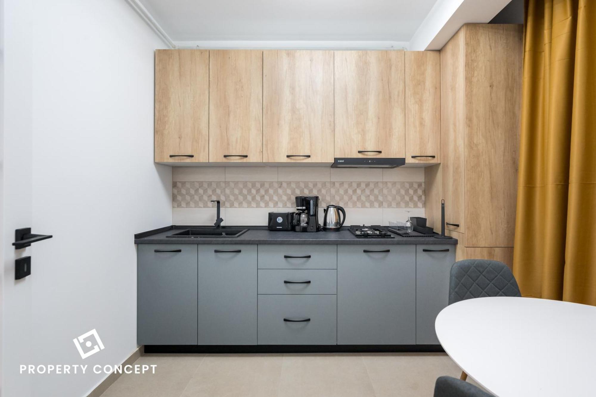 Apartment Plaza 106 *
